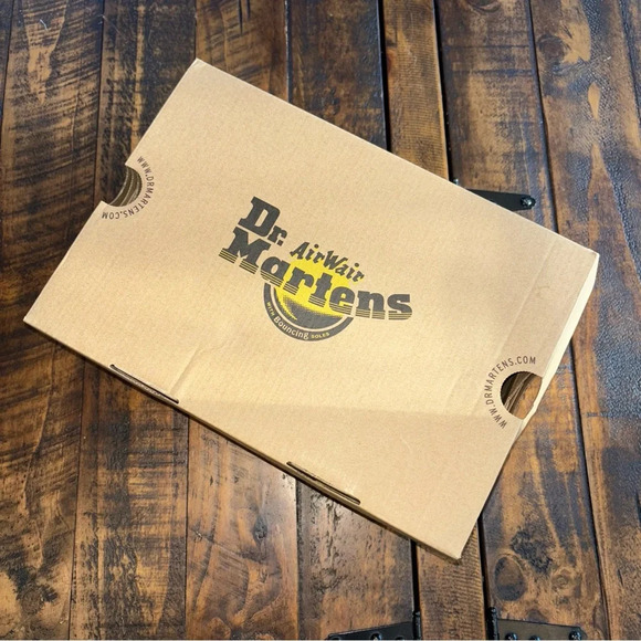 Dr Marten Sandals NIB - Picture 9 of 11